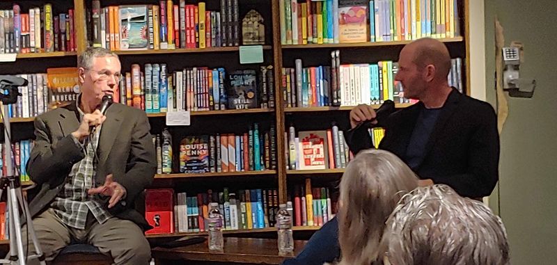 Wisconsin Has An Independently Owned Bookstore That Serious Book Lovers Cannot Walk Past Without Going In - Decor Hint Author Events And Community