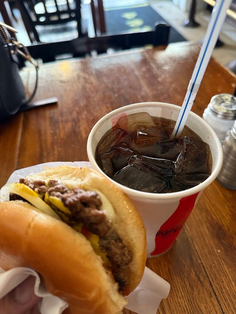 Missouri Is Home To 9 Unusual Restaurants Around And Every Single One Is Worth The Drive - Decor Hint Booches Billiard Hall