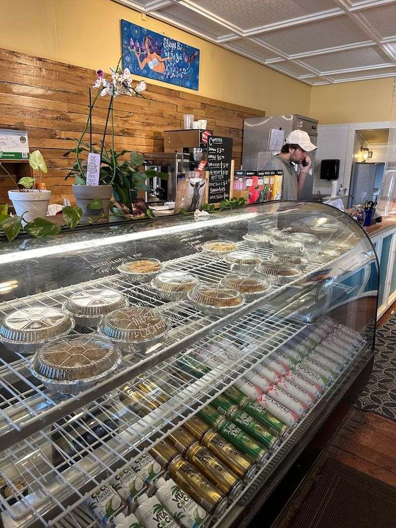 Shayna B's By The Sea, Westbrook