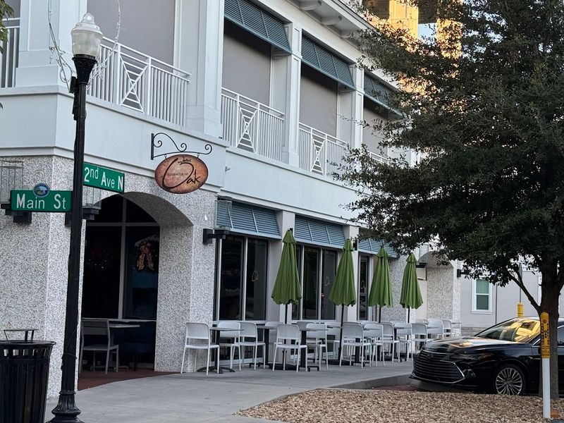 Some Of Florida's Best Steaks Are Being Served In These Small-Town Restaurants - Decor Hint Water Oak Grill, Safety Harbor