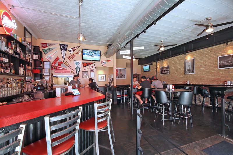 The Cheesesteaks At This Illinois Restaurant Keep Customers Coming Back Constantly - Decor Hint The Chicago Spot That Rewired My Cheesesteak Standards