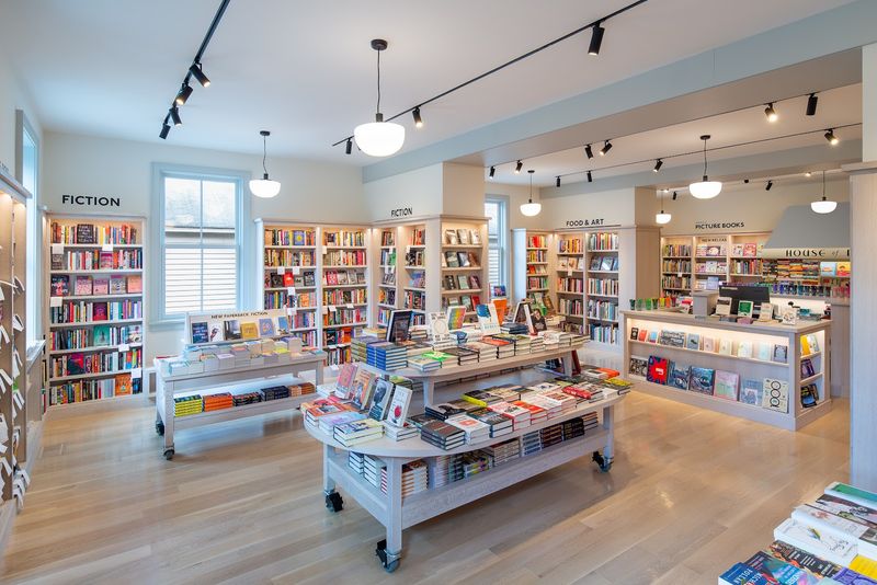 This Enormous Bookstore In Connecticut Is Every Book Lover's Paradise - Decor Hint Best Time To Browse Without Rushing