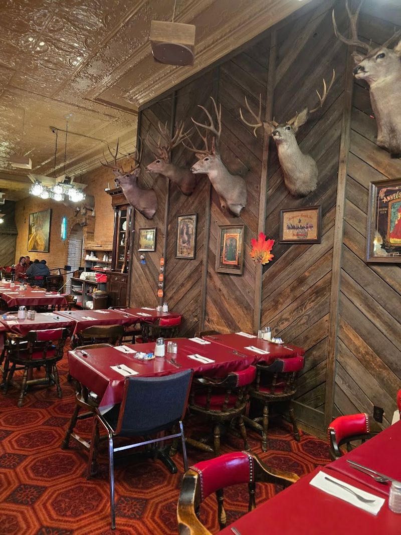 Montana Locals Swear This $7.75 Breakfast Beats Anything From A Chain Restaurant - Decor Hint The Crowd That Shows Up Every Morning
