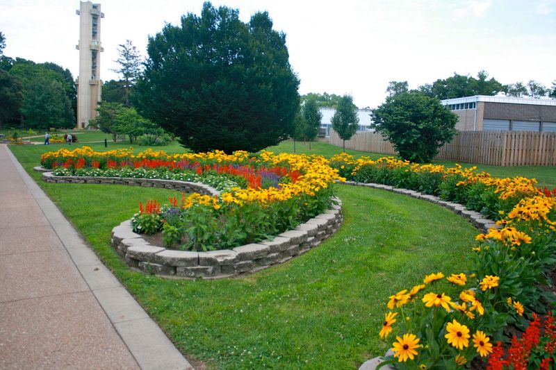Outdoor Gardens That Change With Every Season