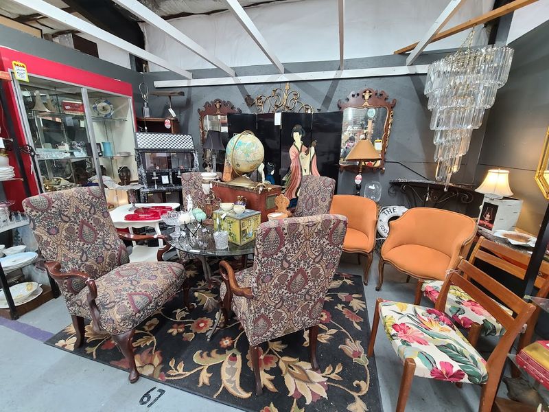 Furniture Finds That Would Stop Any Decorator Cold
