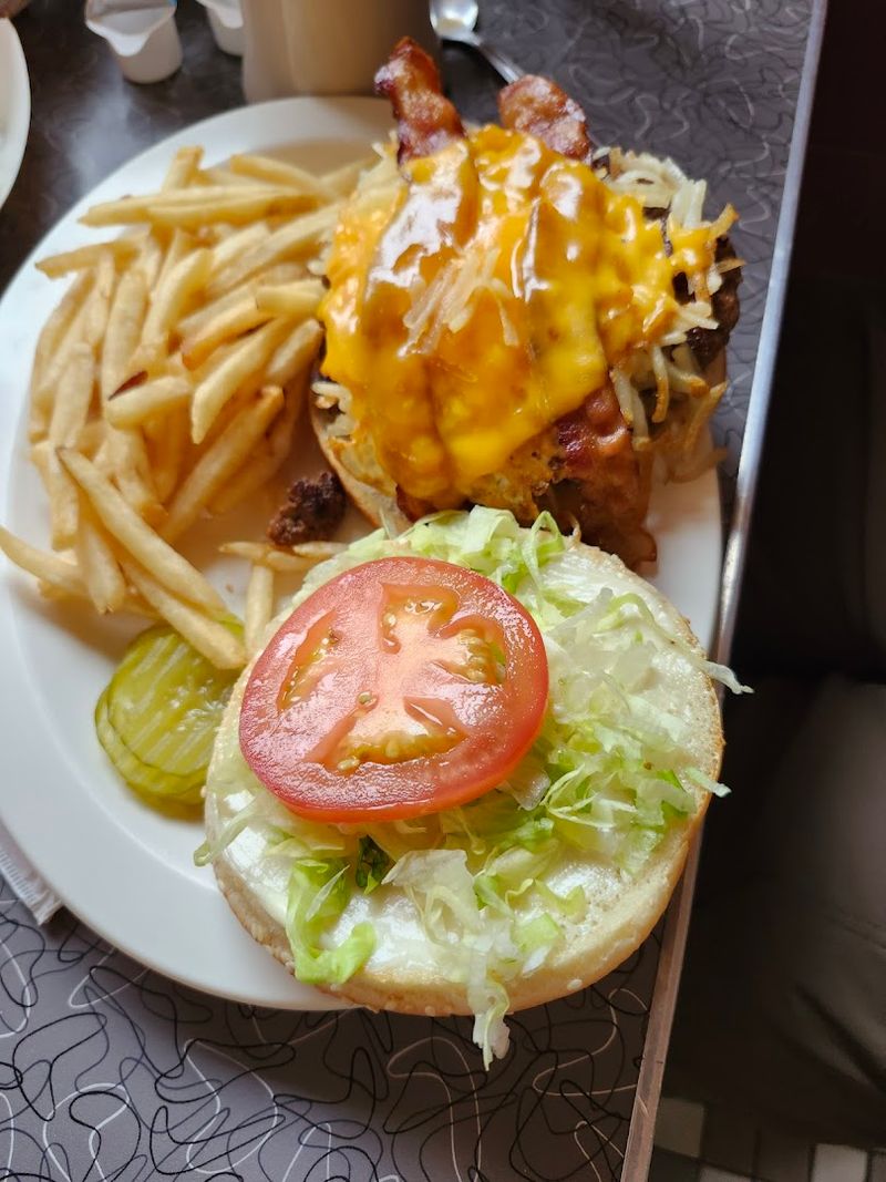 The Burger People Come Back For
