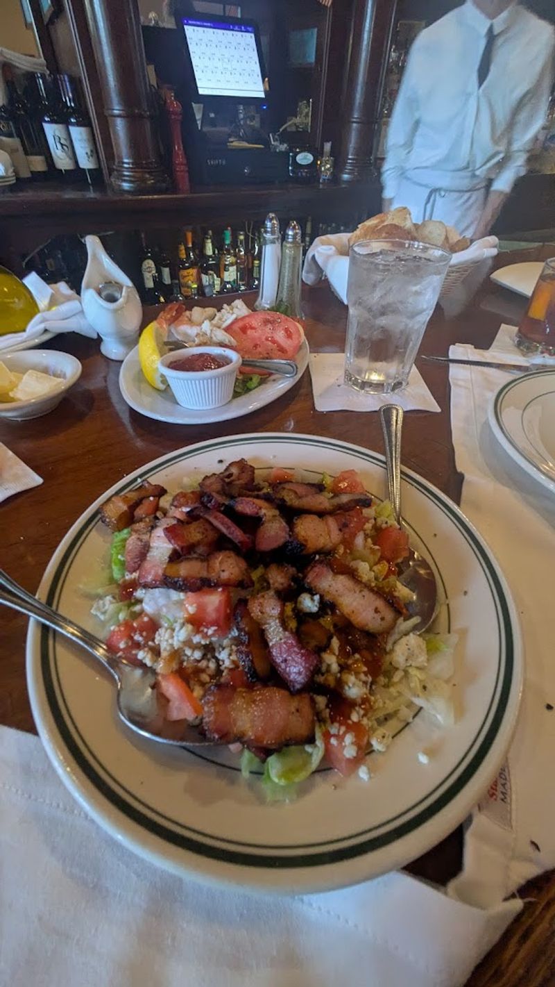 The Filet Mignon At This Old-Fashioned Connecticut Steakhouse Is Made With The Kind Of Precision That Makes Every Bite Worth Savoring - Decor Hint The Salad That Built Its Own Following