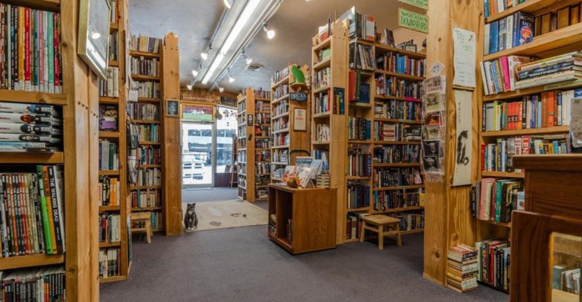 The Enormous Used Bookstore In Nebraska That Takes Hours To - Decor Hint