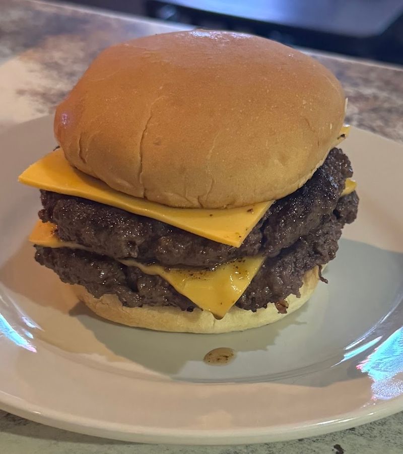The Cheeseburger That Started The Reputation