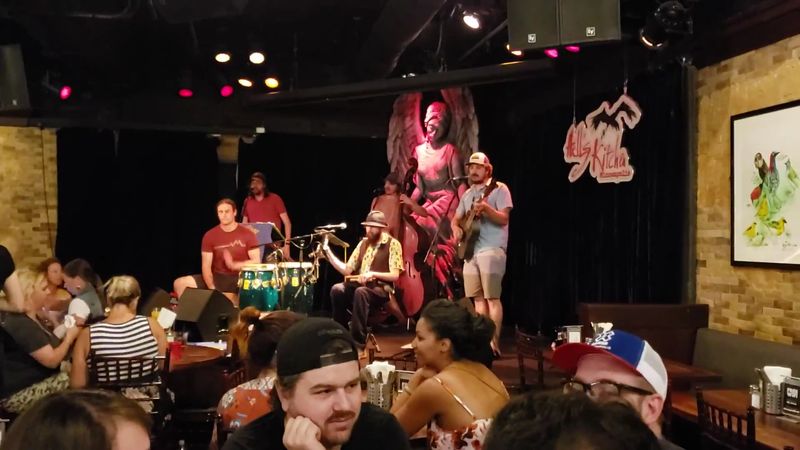 Live Music Underground