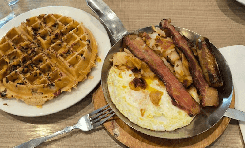 This Cozy Illinois Diner Still Serves Breakfast The Old-Fashioned Way - Decor Hint National Recognition And A MICHELIN Nod