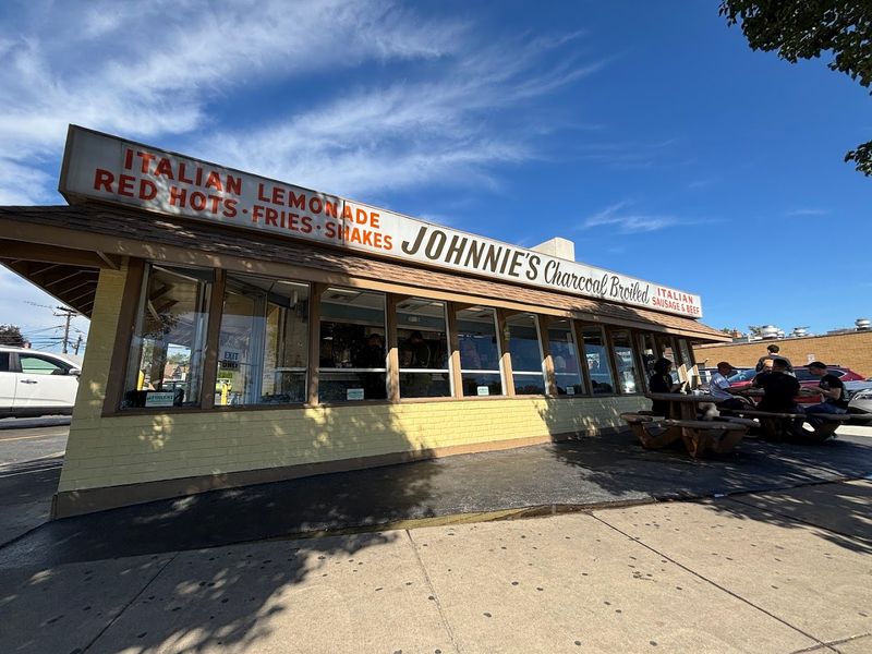 Outdoor Seating And A No-Frills Setup That Just Works