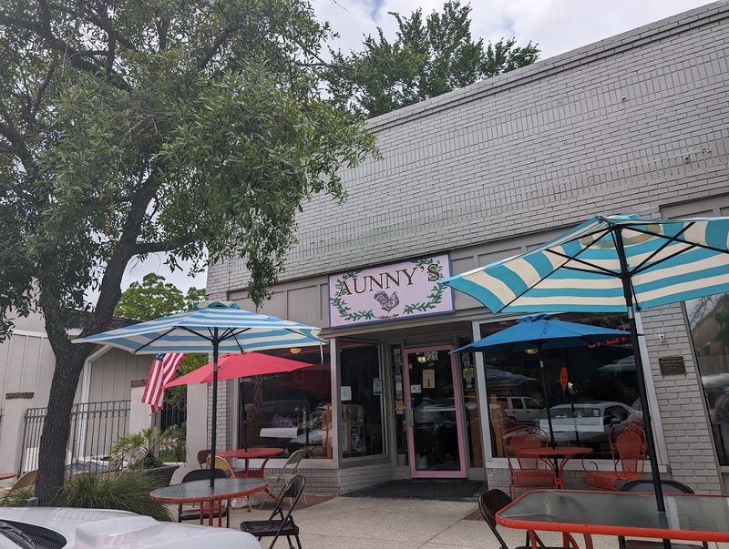 Aunny's Country Kitchen