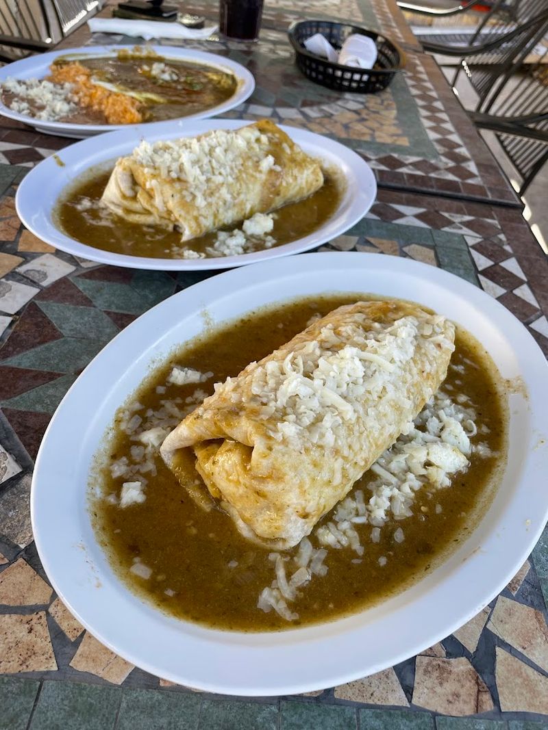 Colorado Has A Cozy Restaurant That Delivers The Kind Of Dining Experience People Come Back For Again And Again - Decor Hint Breakfast Burritos Done Right