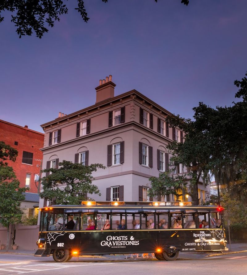 Ghosts And Gravestones Tour Savannah