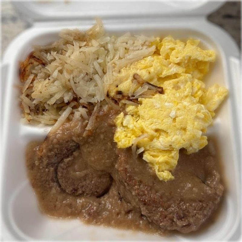 This Charming Georgia Eatery Serves Breakfast The Way It Used To Be - Decor Hint Country Steak With Gravy That Impresses First-Timers