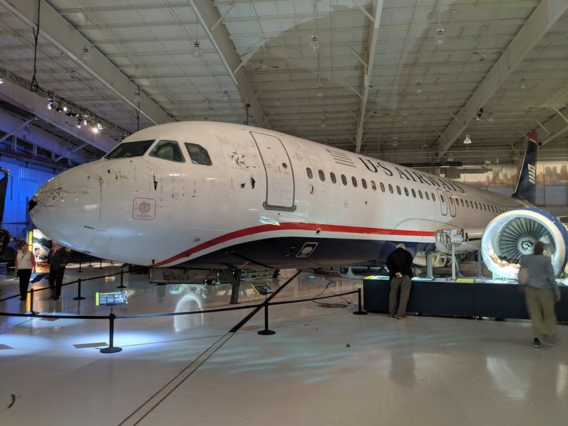 This Aviation Museum In North Carolina Features An Interactive Flight Simulator - Decor Hint The Miracle On The Hudson Exhibit