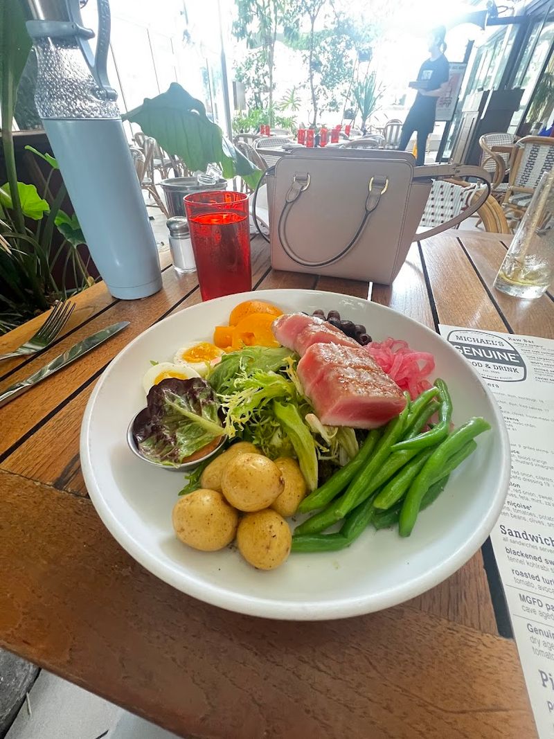 This Miami Restaurant Keeps Its Menu Fresh With Seasonal Florida Ingredients - Decor Hint Local Farm Partnerships That Shape Every Dish