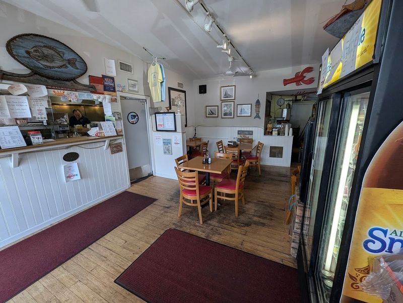 The Legendary Connecticut Seafood Spot That Locals Swear Serves The Best Fish And Chips In The State - Decor Hint Why This Spot Has A Loyal Following