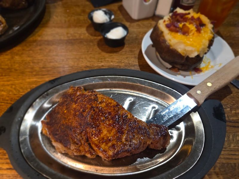 This Old-School Missouri Steakhouse Serves A Luncheon Ribeye People Cannot Stop Ordering - Decor Hint Hand-Cut Daily From Prime-Aged Beef
