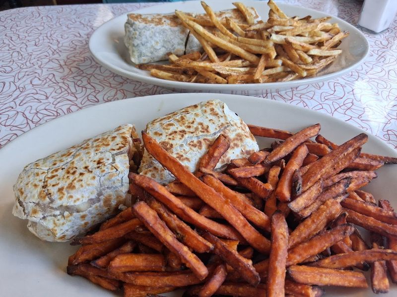 Lunch Options Worth The Midday Trip