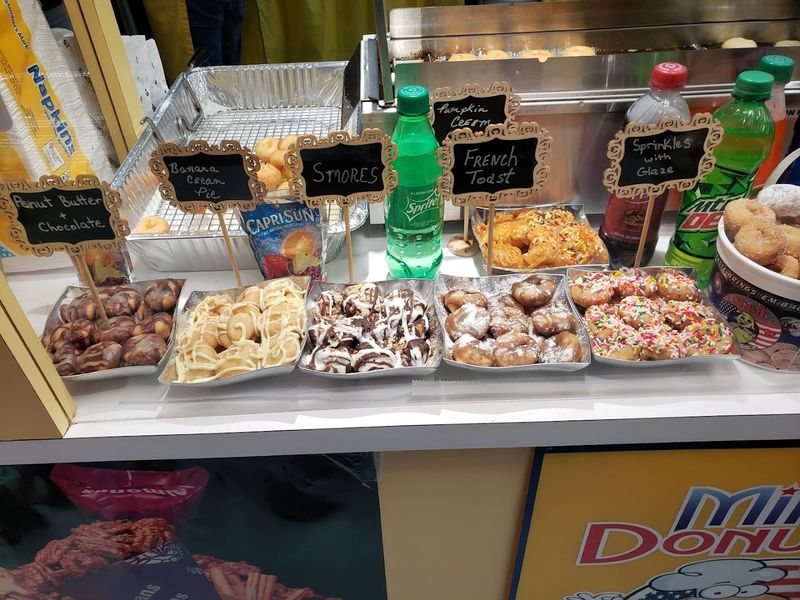 One Florida Market Feels Like A Maze Full Of Bargains And Surprises - Decor Hint Food That Keeps You Going