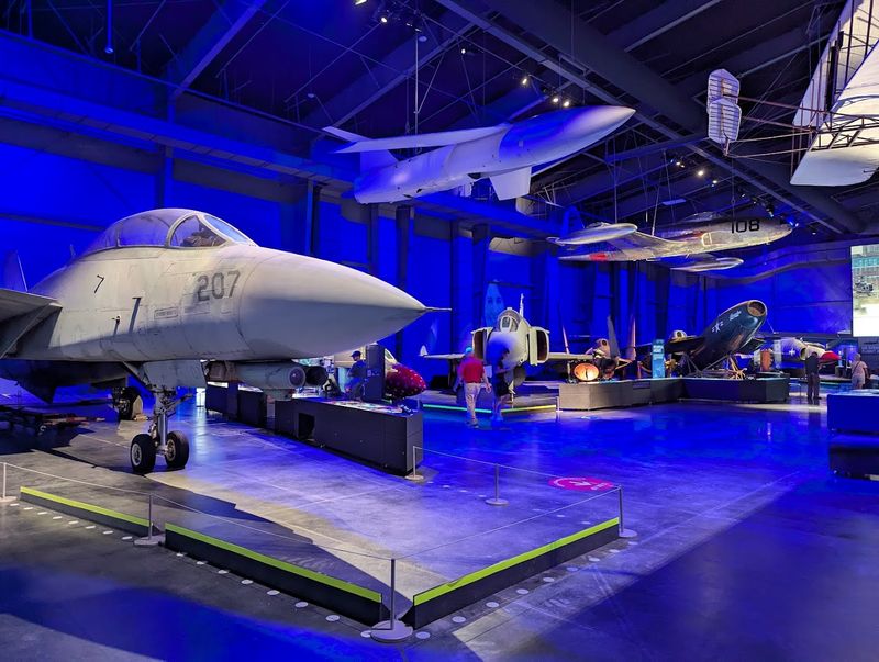 This Aviation Museum In North Carolina Features An Interactive Flight Simulator - Decor Hint The STEM Education Programs