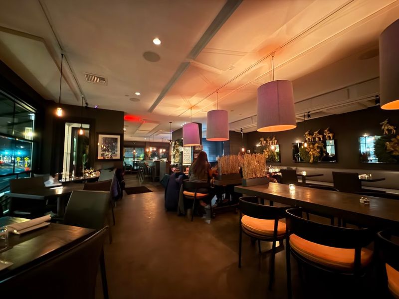 Bravo Bravo Restaurant & Bar, Mystic