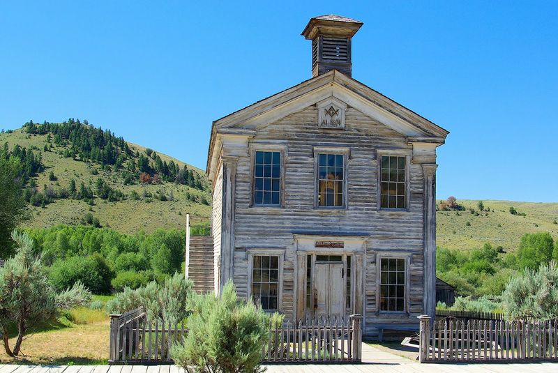 This Crumbling Old Gold Rush Town Still Stands Like A Forgotten Frontier Time Capsule - Decor Hint Bannack Days Are When The Ghost Town Comes Alive