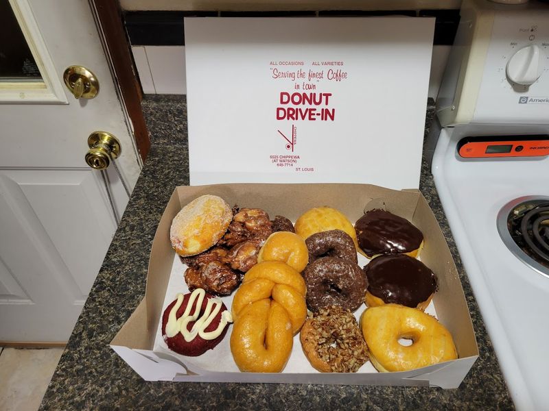 This Simple Missouri Bakeshop Proves Great Donuts Do Not Need Fancy Packaging - Decor Hint Why Fancy Packaging Has Nothing To Do With Great Donuts
