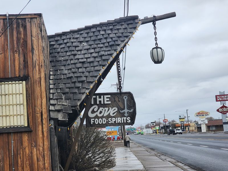 Old-School Comfort Food On Addison Avenue