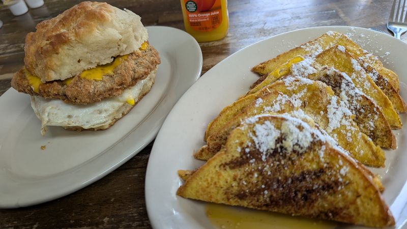 West Virginia Has A Tiny Diner Where The Cheeseburgers Have Built A Reputation That The Whole Region Knows About - Decor Hint Comfort Food With Appalachian Soul
