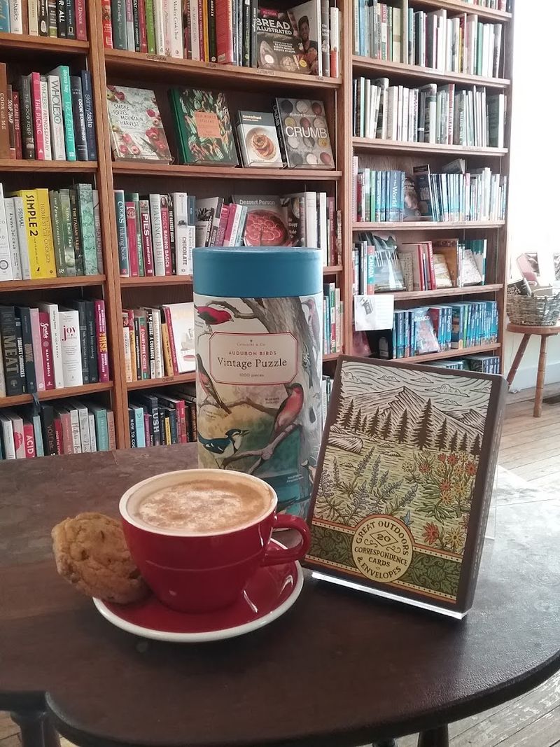 Wisconsin Has A Bookstore With A Literary Collection So Impressive That Walking Past It Without Stopping Feels Wrong - Decor Hint Local Gifts Worth Buying