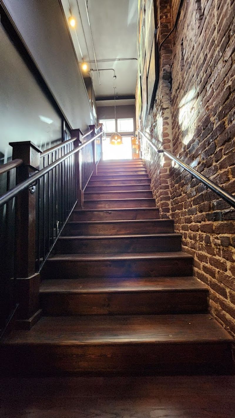 Book Lovers Could Spend All Day Inside This Charming Two-Story Tennessee Bookstore - Decor Hint Two Floors Of Pure Discovery