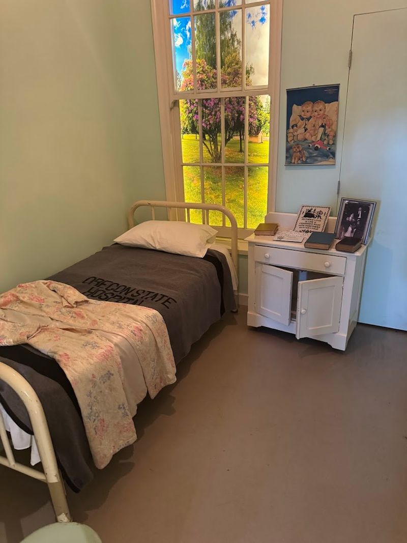 Inside An Abandoned Oregon Asylum Is One Of The State's Most Powerful Museums - Decor Hint What To Expect Inside The Museum Rooms
