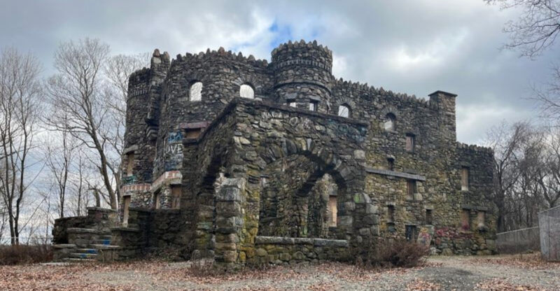 The Stunning Medieval Castle In Connecticut That’s Totally Worth The Road Trip