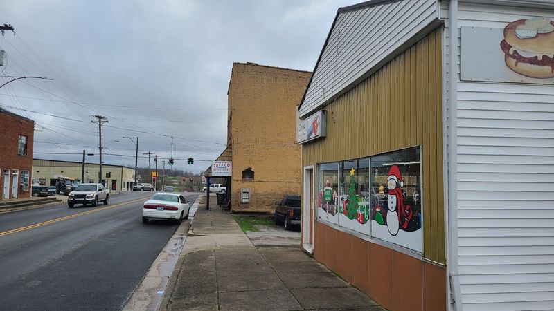 Tompkinsville Itself Is Worth The Visit