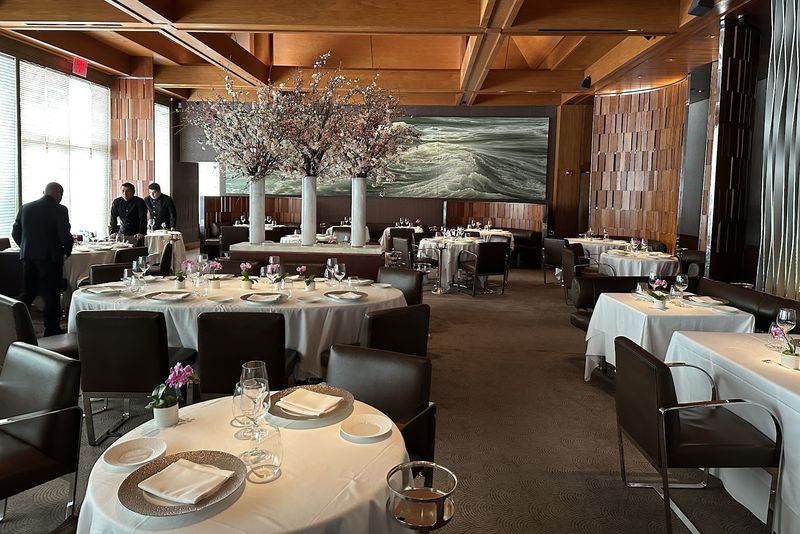 How The Room Sets The Mood For The Meal