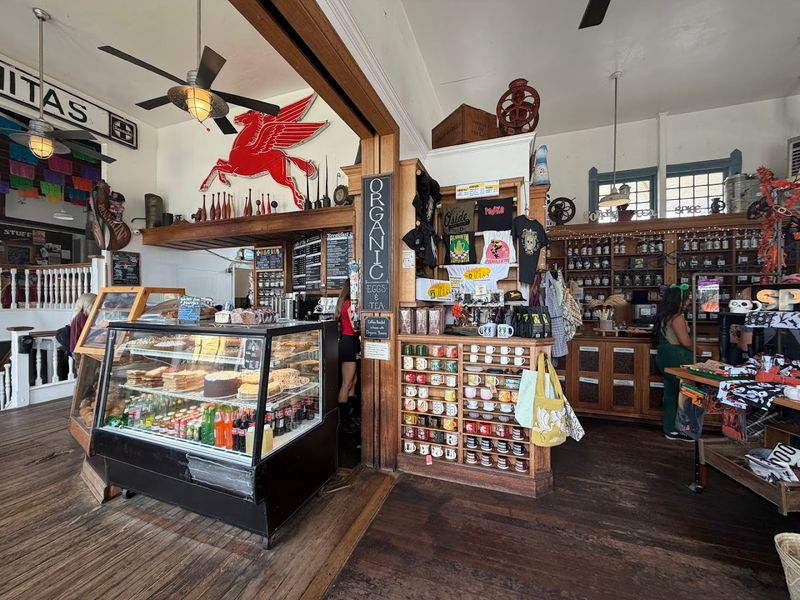 11 California Cafés Where Nobody Seems In A Hurry And That Helps The Whole Mood - Decor Hint Pannikin Coffee & Tea, Encinitas