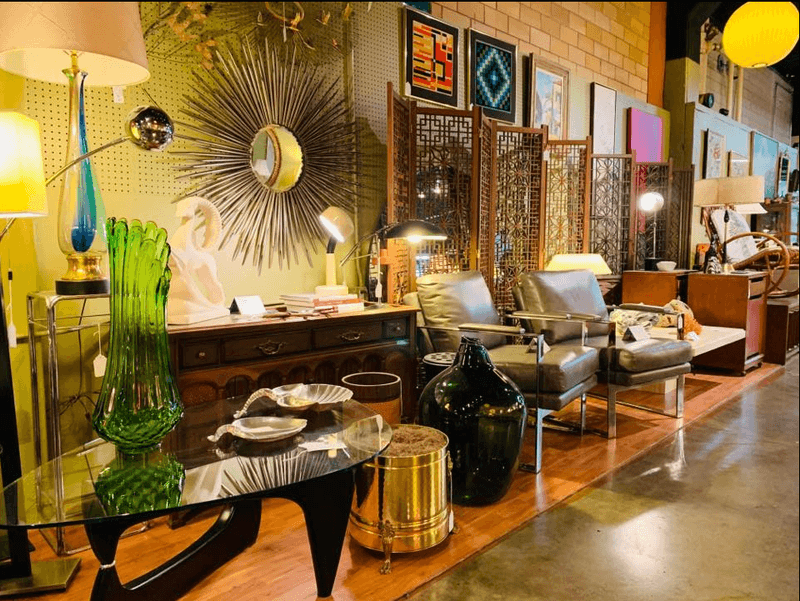 A Must-Visit Destination For Antique Lovers In Kentucky