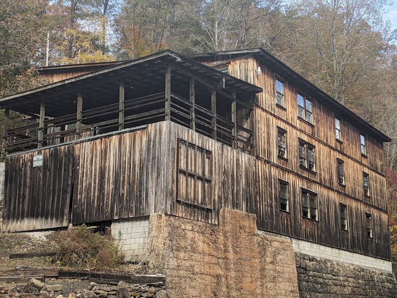 Blue Heron Mining Community: A Ghost Town With A Story