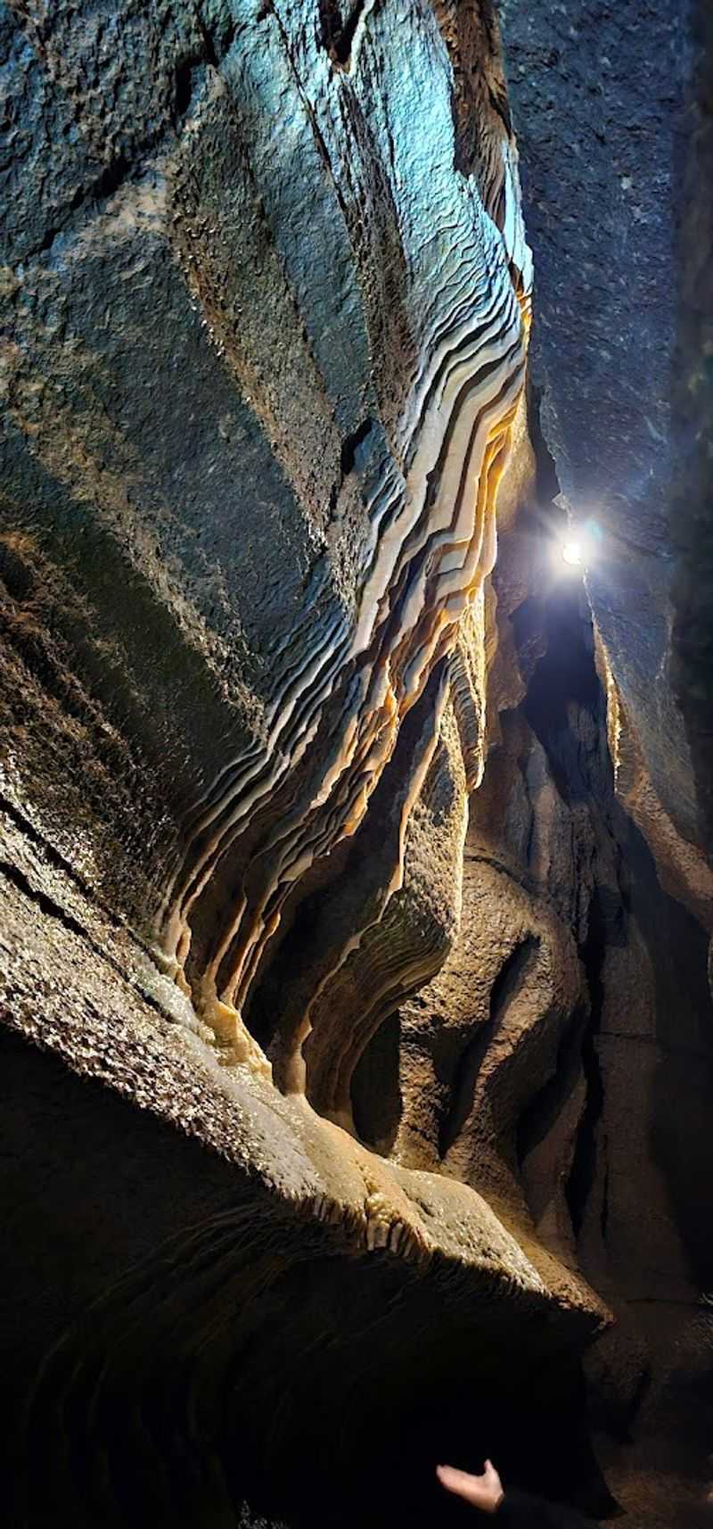 This Massive Underground Cave In Minnesota Feels Like Another World Beneath The Surface - Decor Hint A Limestone Giant Built 450 Million Years Ago