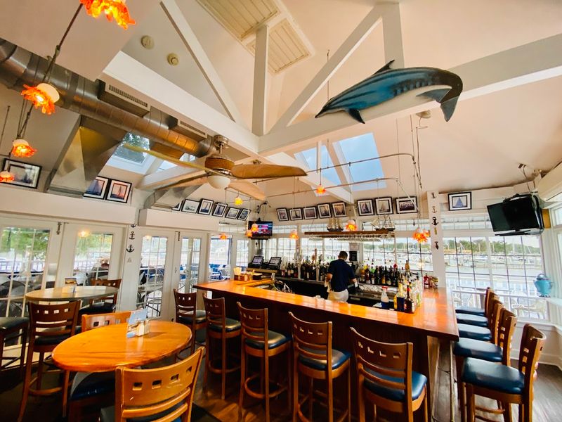 Dockside Seafood & Grille, Branford