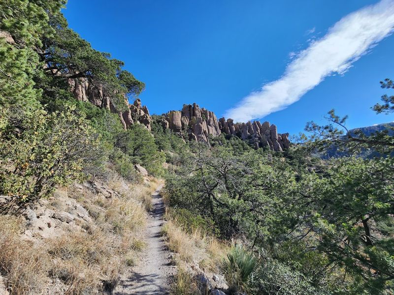 Echo Canyon Loop Trail Is Worth Every Single Step