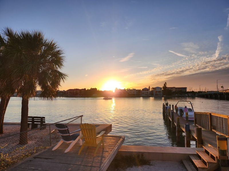 Waterfront Views That Make Every Meal Better