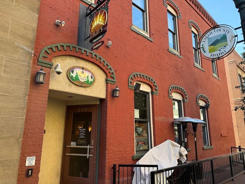 Goldy's Breakfast Bistro