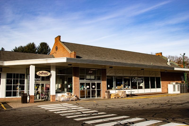 LaBonne's Market, Woodbury