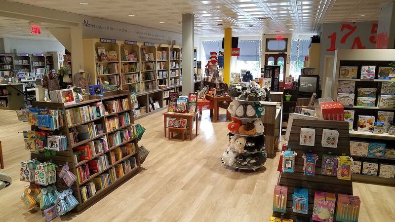 These 10 Pennsylvania Bookstores Make It Easy To Forget About Screens - Decor Hint Moravian Book Shop