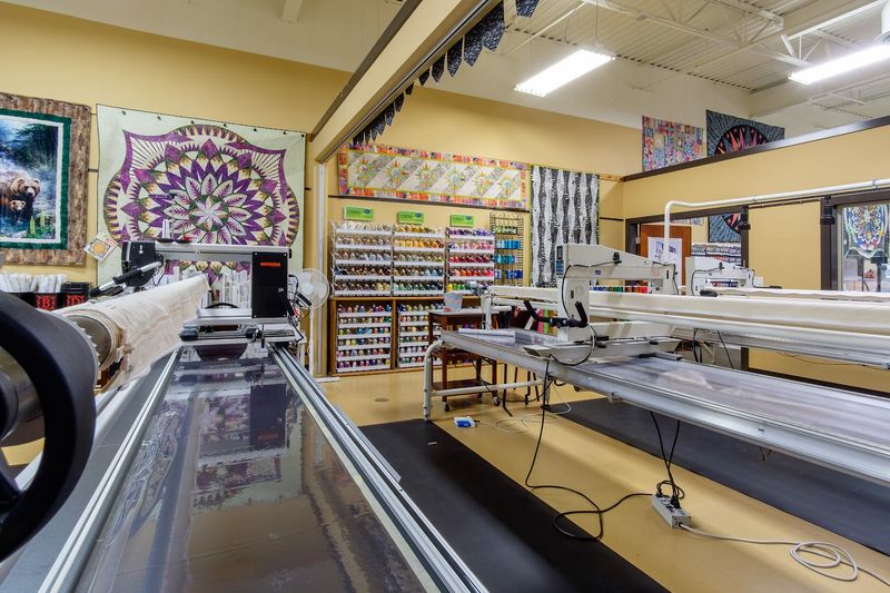 Quilt Crossing For Boise's Biggest Fabric Browse