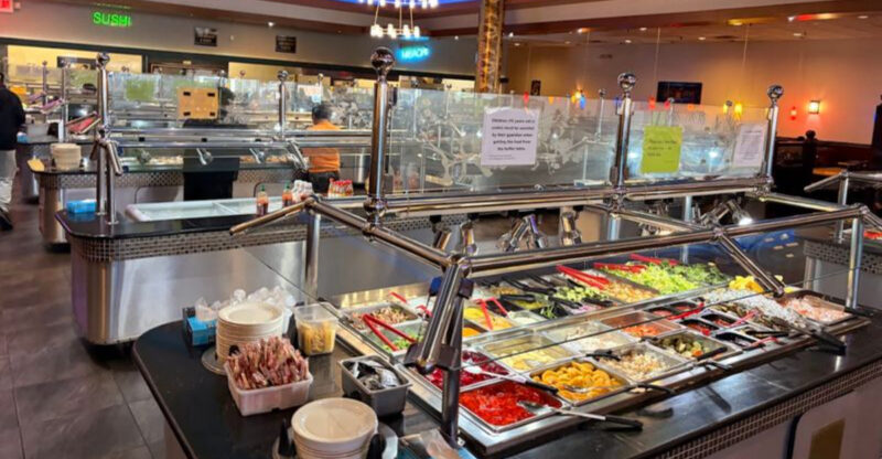 These 8 Northern North Carolina Buffets Practically Dare You To Go Back For More